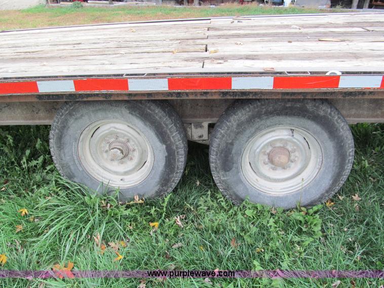 image for item E5634 1998 Texas-bragg 22' gooseneck trailer