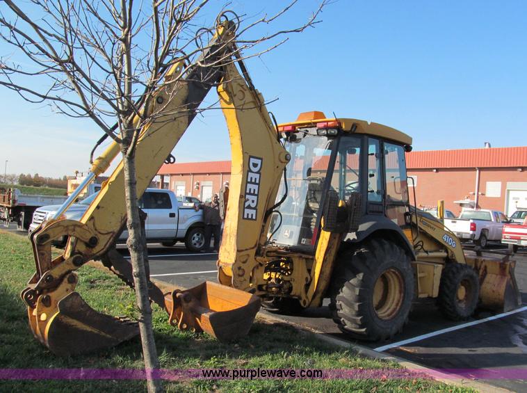 image for item E5643 2003 John Deere 410G backhoe