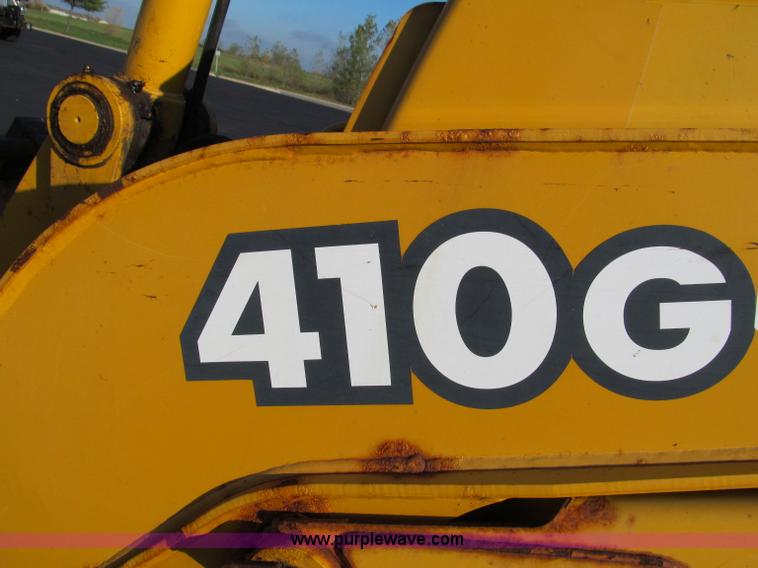 image for item E5643 2003 John Deere 410G backhoe