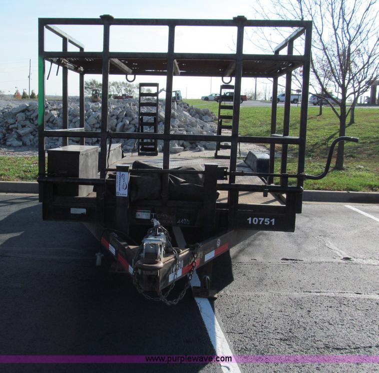 image for item E5644 2008 Maxey HD 20' equipment trailer
