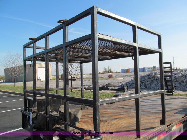 image for item E5644 2008 Maxey HD 20' equipment trailer