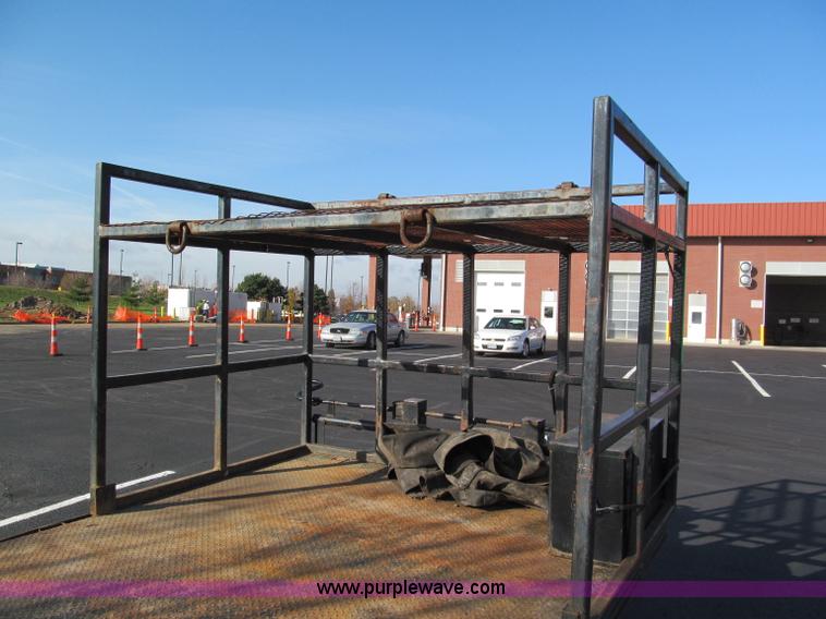 image for item E5644 2008 Maxey HD 20' equipment trailer