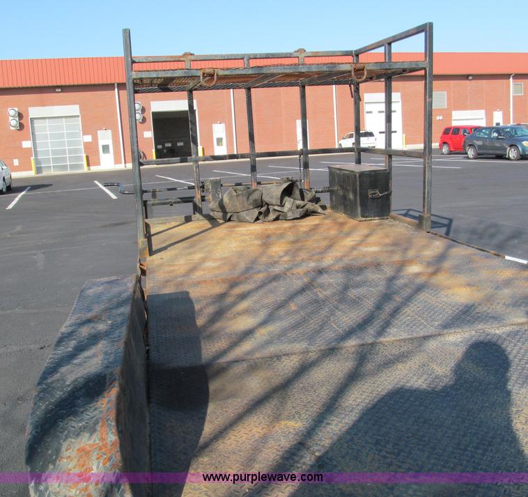 image for item E5644 2008 Maxey HD 20' equipment trailer