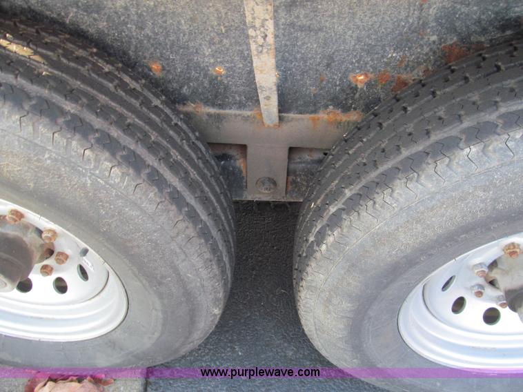 image for item E5644 2008 Maxey HD 20' equipment trailer