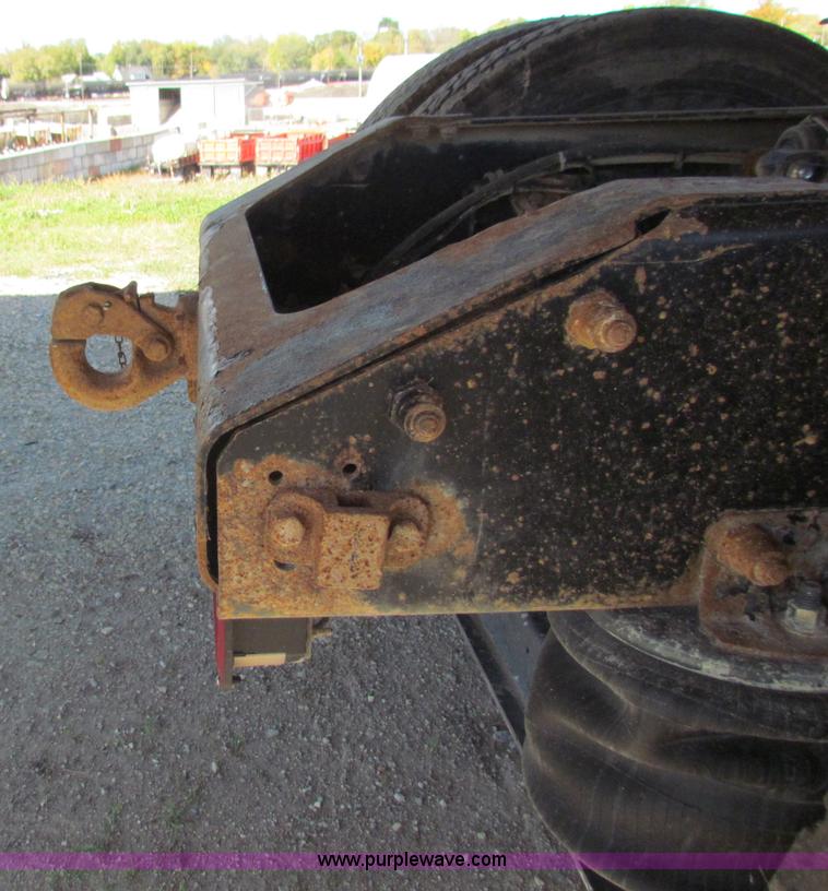 image for item E8142 1995 Volvo White GMC WCA semi truck