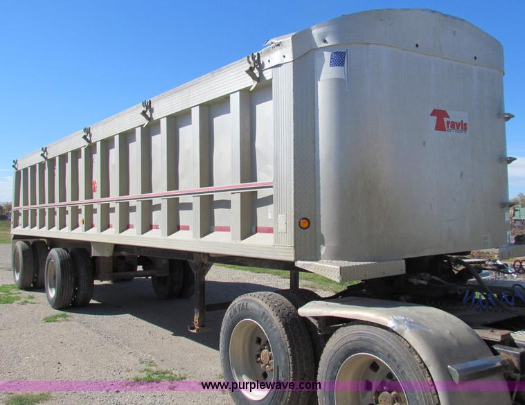 image for item E8143 1994 Travis T-102 end dump trailer
