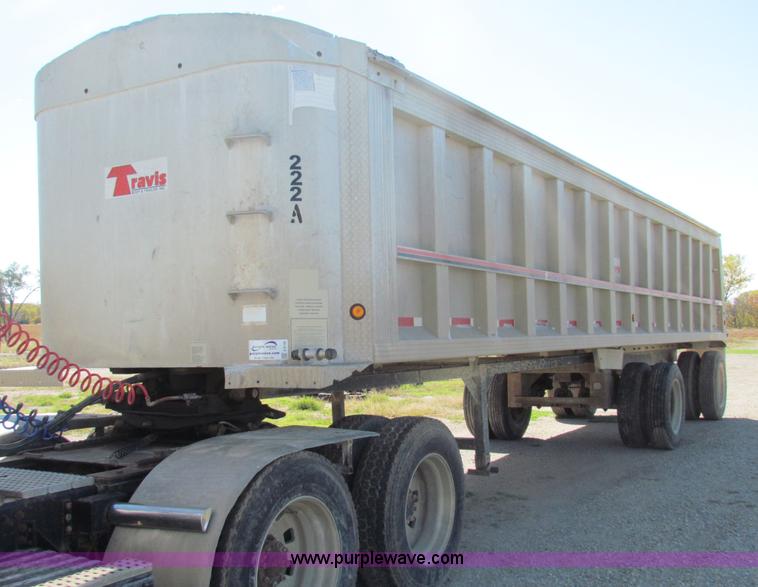 image for item E8143 1994 Travis T-102 end dump trailer