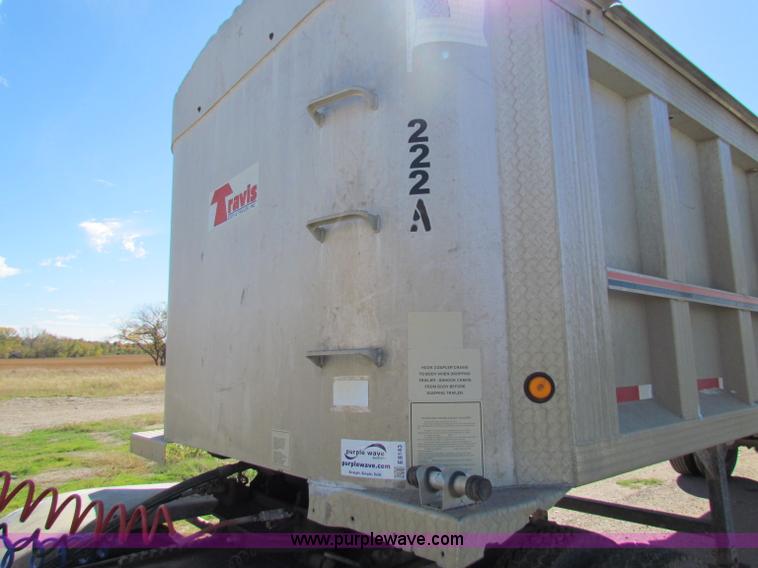 image for item E8143 1994 Travis T-102 end dump trailer