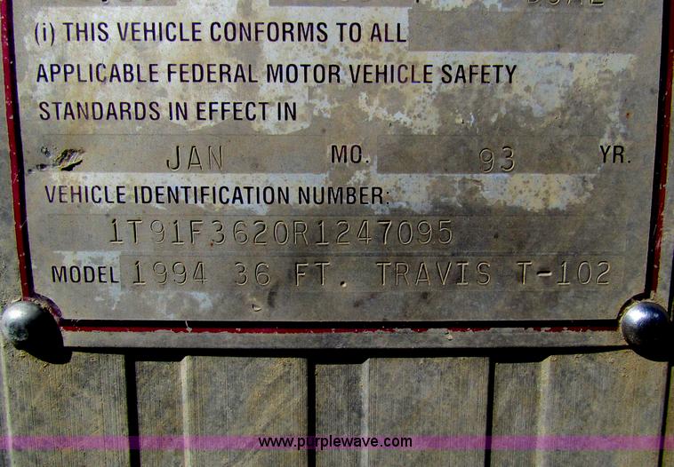 image for item E8143 1994 Travis T-102 end dump trailer