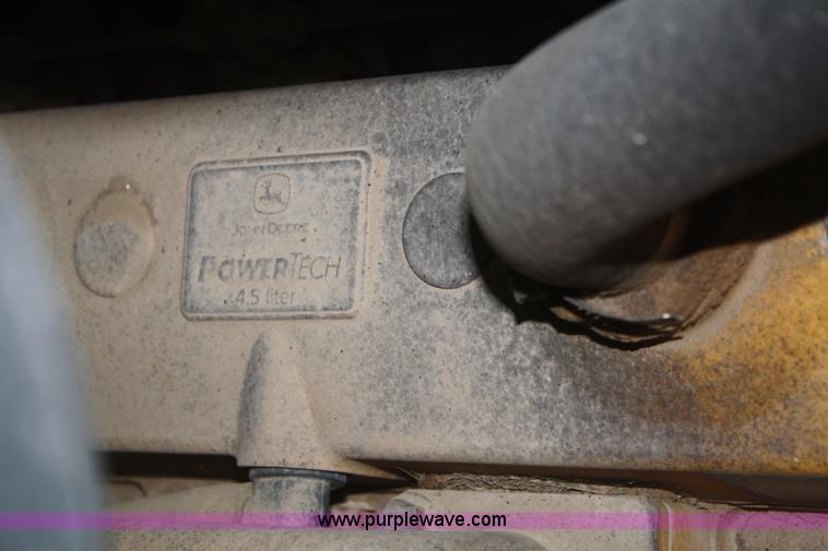 image for item F2520 2005 John Deere 450J LGP dozer