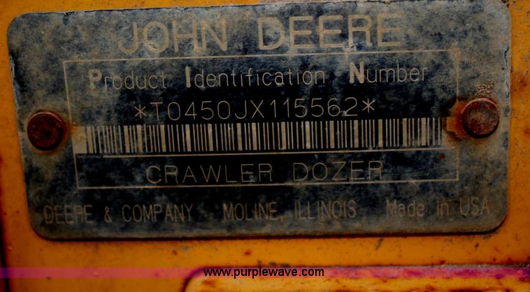 image for item F2520 2005 John Deere 450J LGP dozer