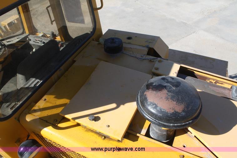image for item F2610 1990 Michigan / Volvo L120 wheel loader