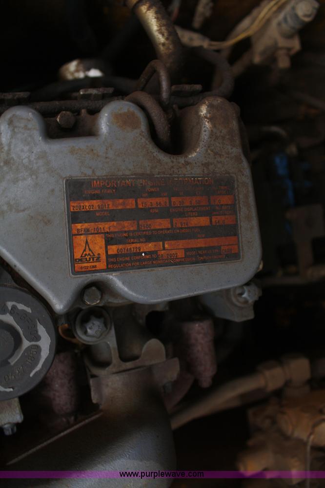 image for item F2611 2001 Gehl 6635SXT II skid steer