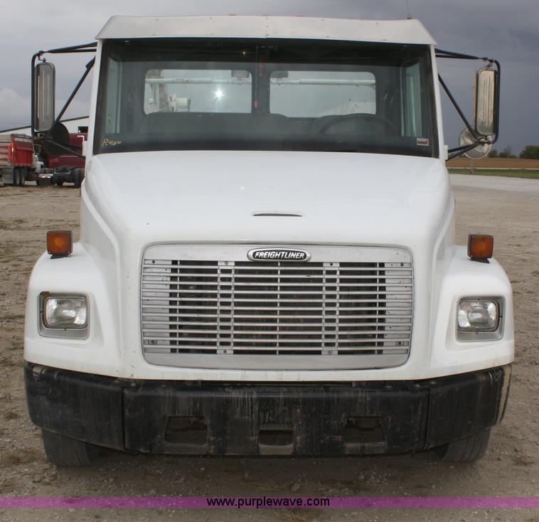 image for item F2640 1998 Freightliner FL50 service truck