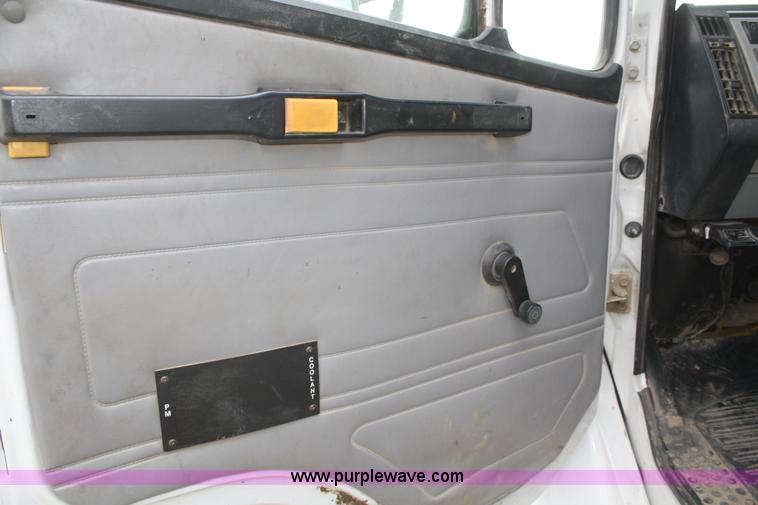 image for item F2640 1998 Freightliner FL50 service truck