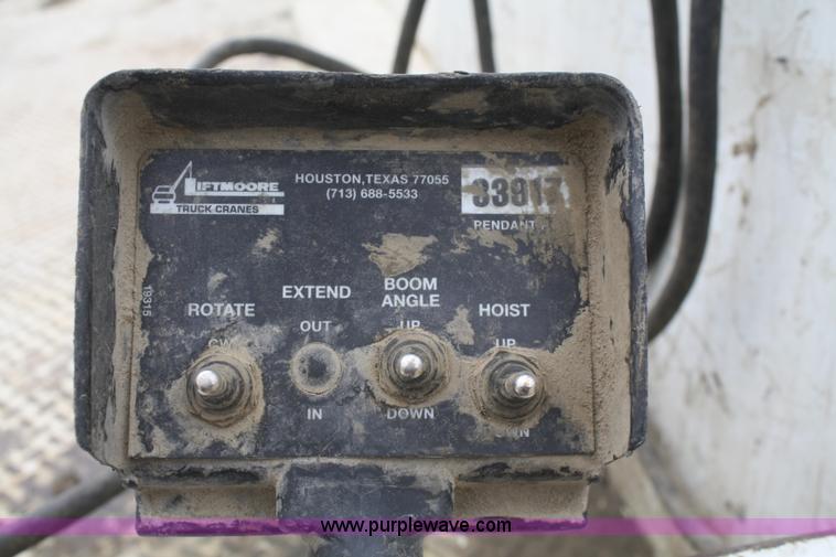 image for item F2640 1998 Freightliner FL50 service truck