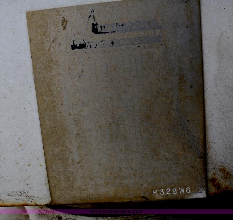 image for item F2640 1998 Freightliner FL50 service truck