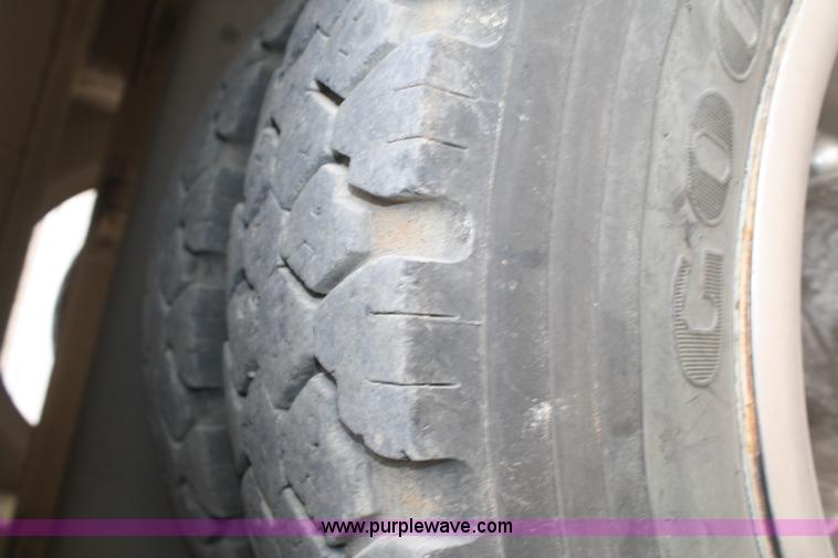 image for item F2640 1998 Freightliner FL50 service truck