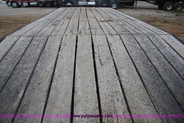 image for item F2642 2006 Pitts TA20T trailer