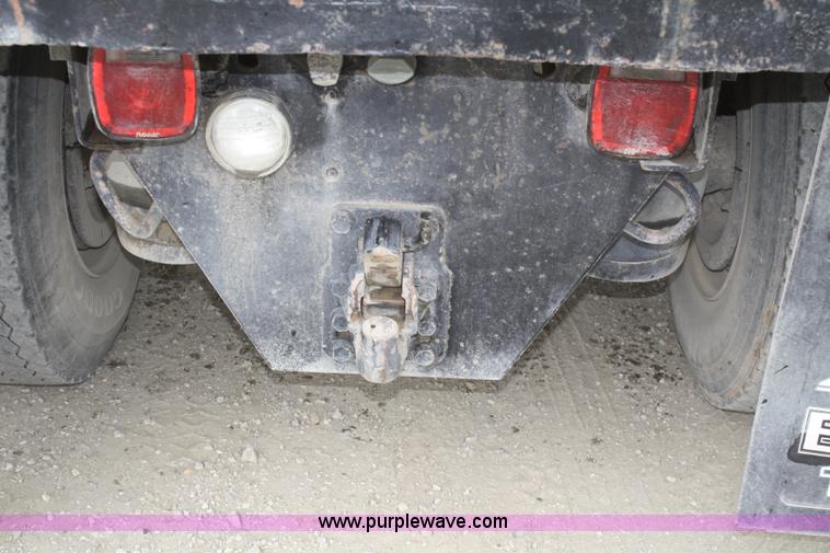 image for item F2643 1999 Peterbilt 330 flatbed semi truck