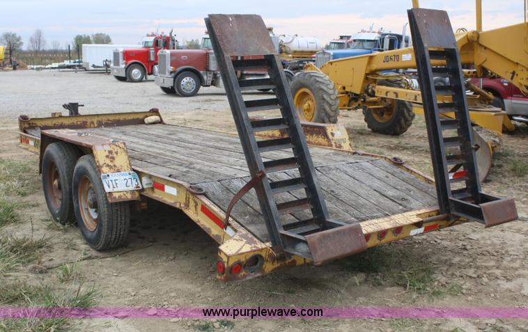 image for item F2646 1995 Redi Haul trailer