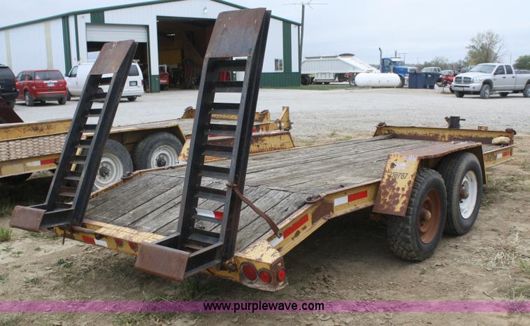 image for item F2646 1995 Redi Haul trailer