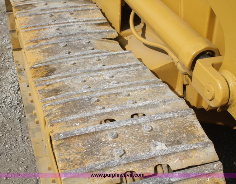image for item F2675 1981 Caterpillar 943 LGP track loader