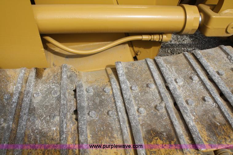 image for item F2675 1981 Caterpillar 943 LGP track loader