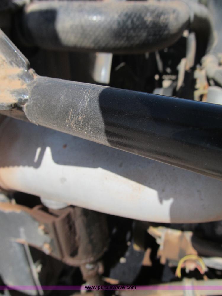 image for item F3053 2000 GMC C7500 digger derrick truck