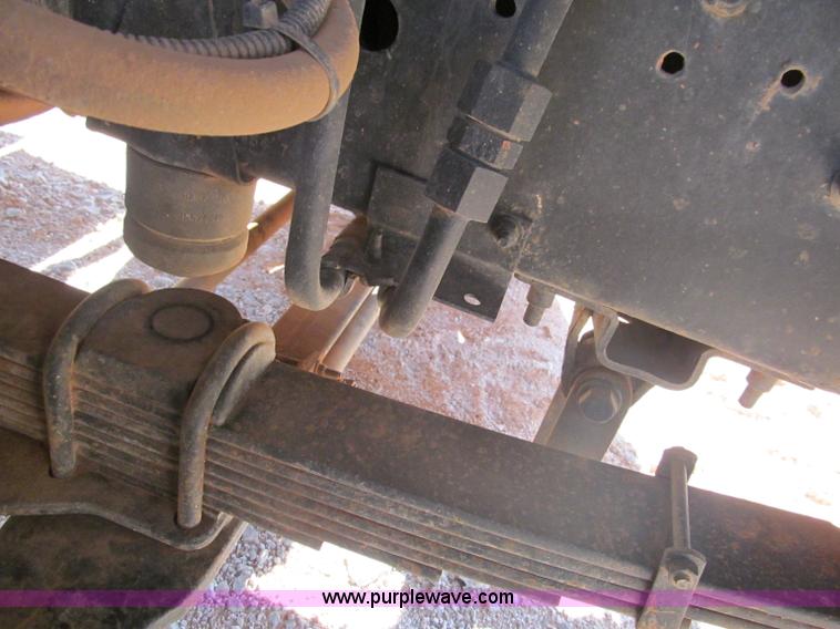 image for item F3053 2000 GMC C7500 digger derrick truck