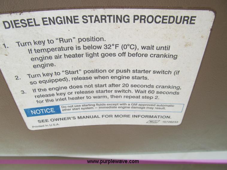 image for item F3053 2000 GMC C7500 digger derrick truck