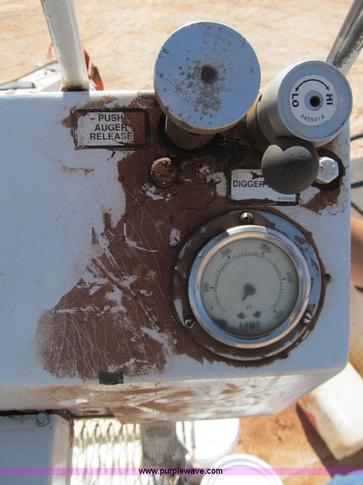 image for item F3053 2000 GMC C7500 digger derrick truck