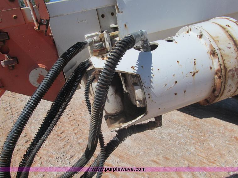 image for item F3053 2000 GMC C7500 digger derrick truck