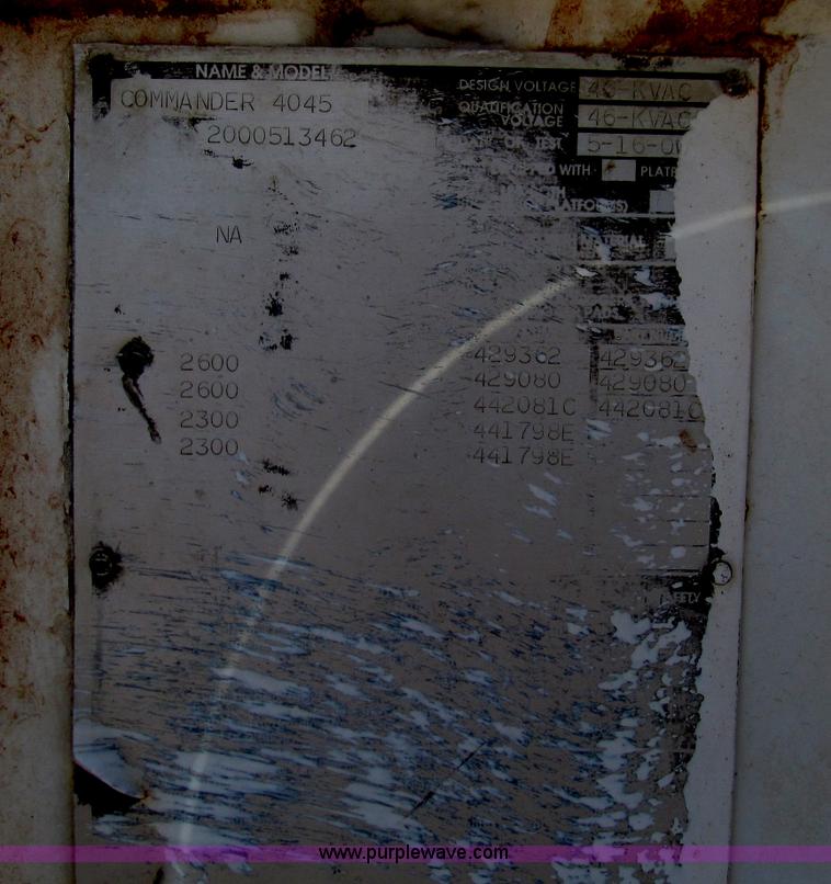 image for item F3053 2000 GMC C7500 digger derrick truck