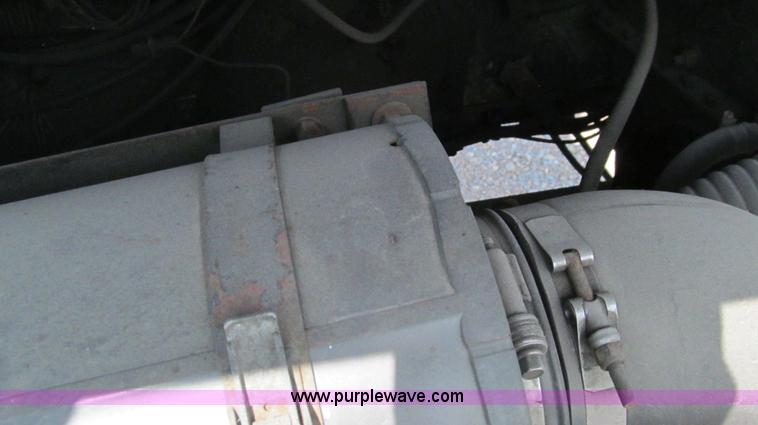 image for item F3057 1992 Capacity TJ4000 yard truck