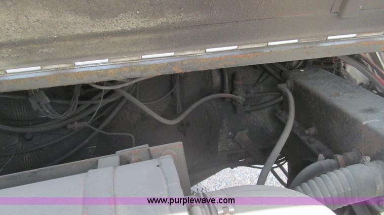 image for item F3057 1992 Capacity TJ4000 yard truck