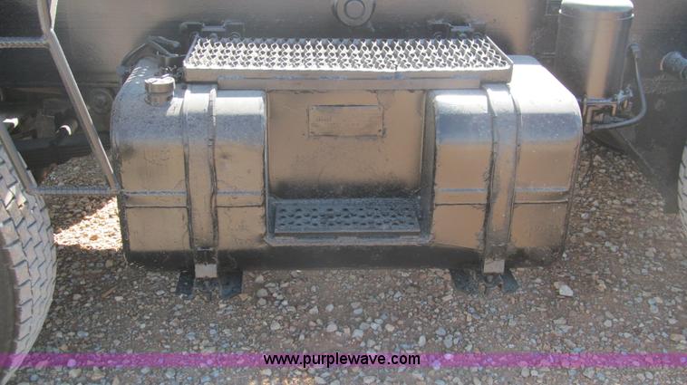 image for item F3057 1992 Capacity TJ4000 yard truck