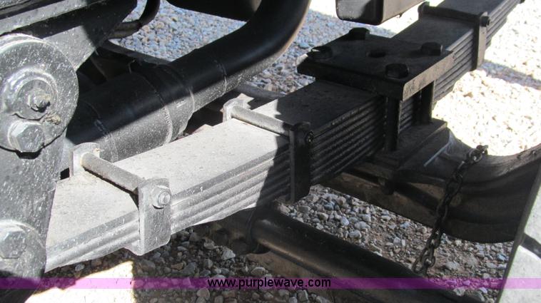 image for item F3057 1992 Capacity TJ4000 yard truck