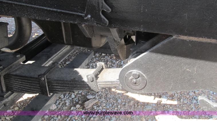 image for item F3057 1992 Capacity TJ4000 yard truck