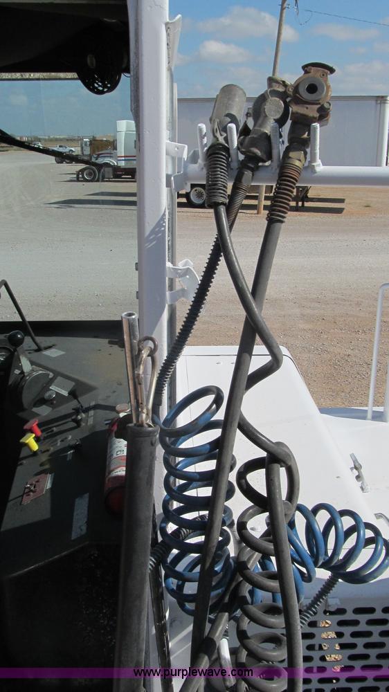 image for item F3057 1992 Capacity TJ4000 yard truck