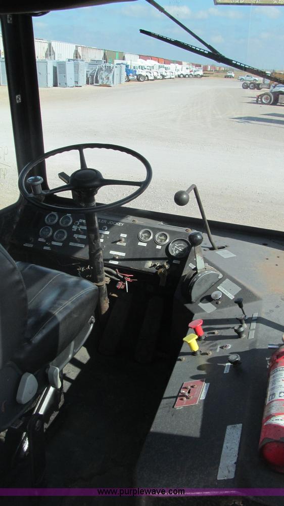 image for item F3057 1992 Capacity TJ4000 yard truck