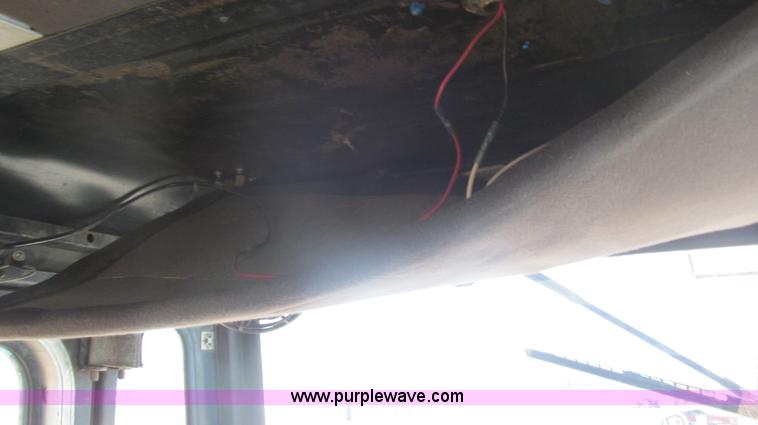 image for item F3057 1992 Capacity TJ4000 yard truck