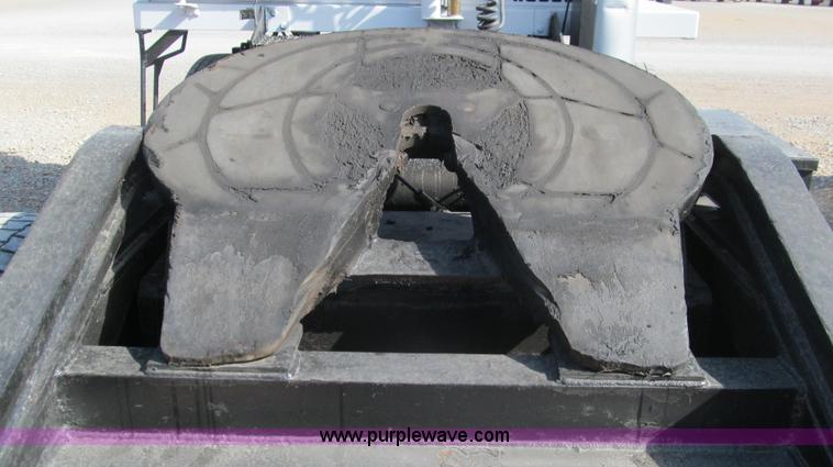 image for item F3057 1992 Capacity TJ4000 yard truck