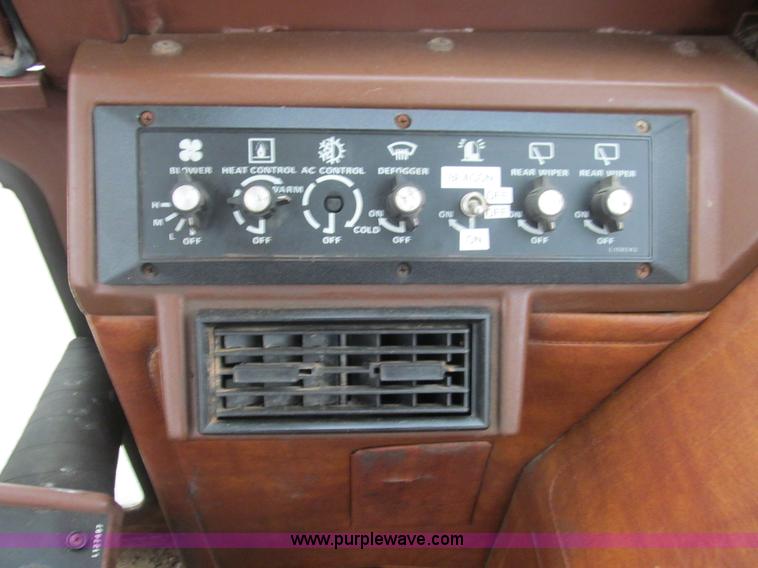 image for item F3060 1990 Case W14C wheel loader