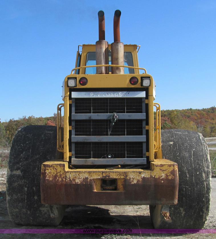 image for item F4609 Dresser 570 wheel loader