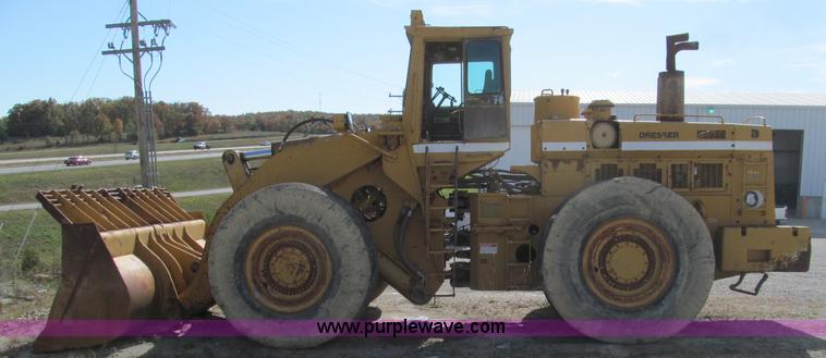image for item F4609 Dresser 570 wheel loader