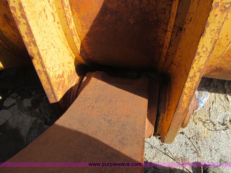 image for item F4609 Dresser 570 wheel loader