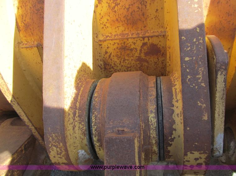 image for item F4609 Dresser 570 wheel loader