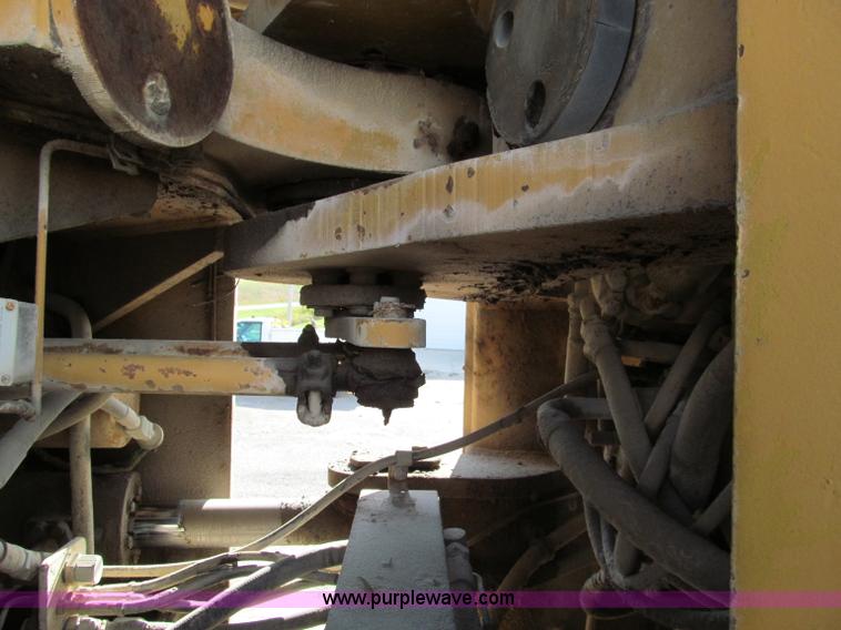 image for item F4609 Dresser 570 wheel loader