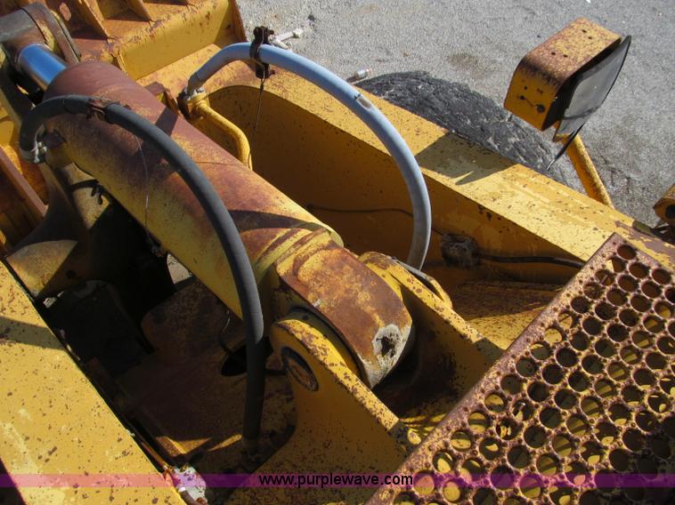 image for item F4609 Dresser 570 wheel loader